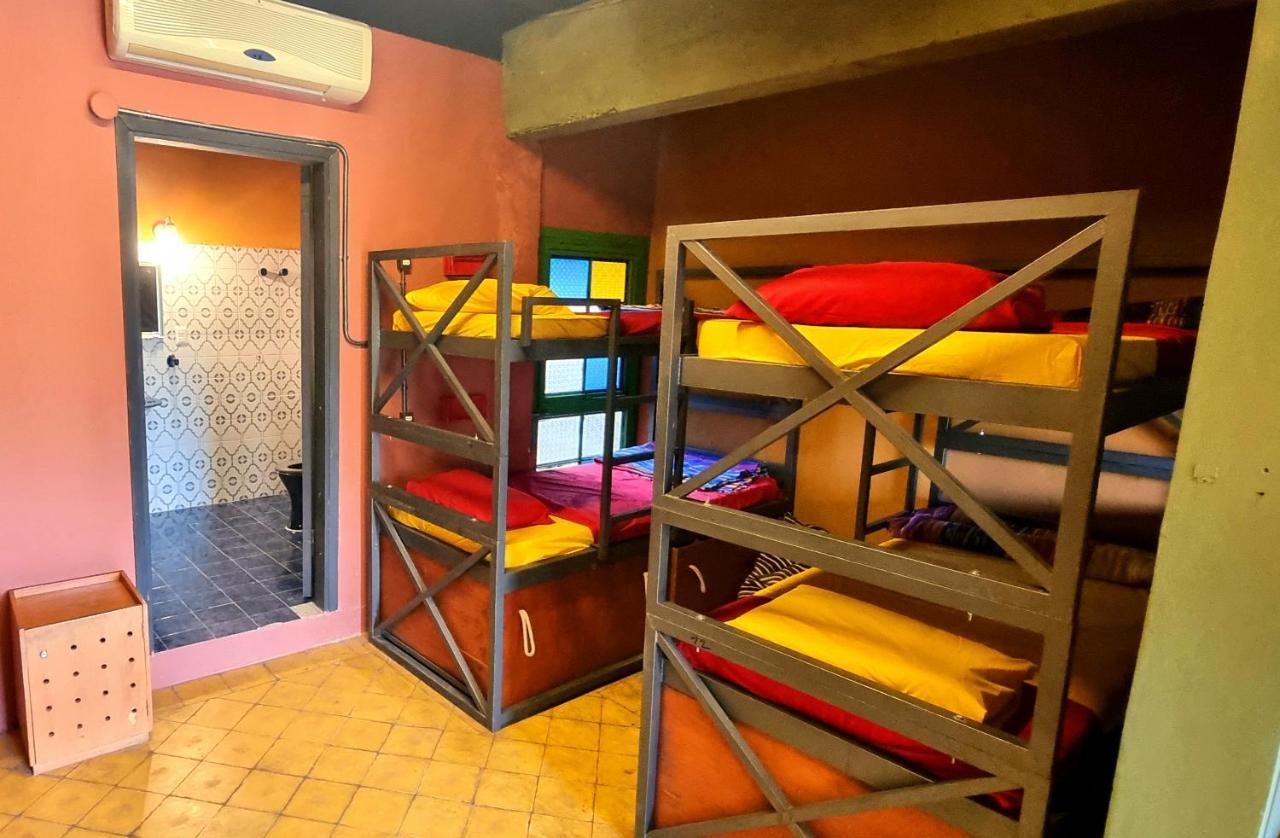 Circo Hostel อะซุนซิออง ภายนอก รูปภาพ