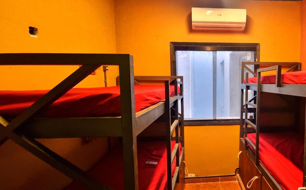 Circo Hostel อะซุนซิออง ภายนอก รูปภาพ