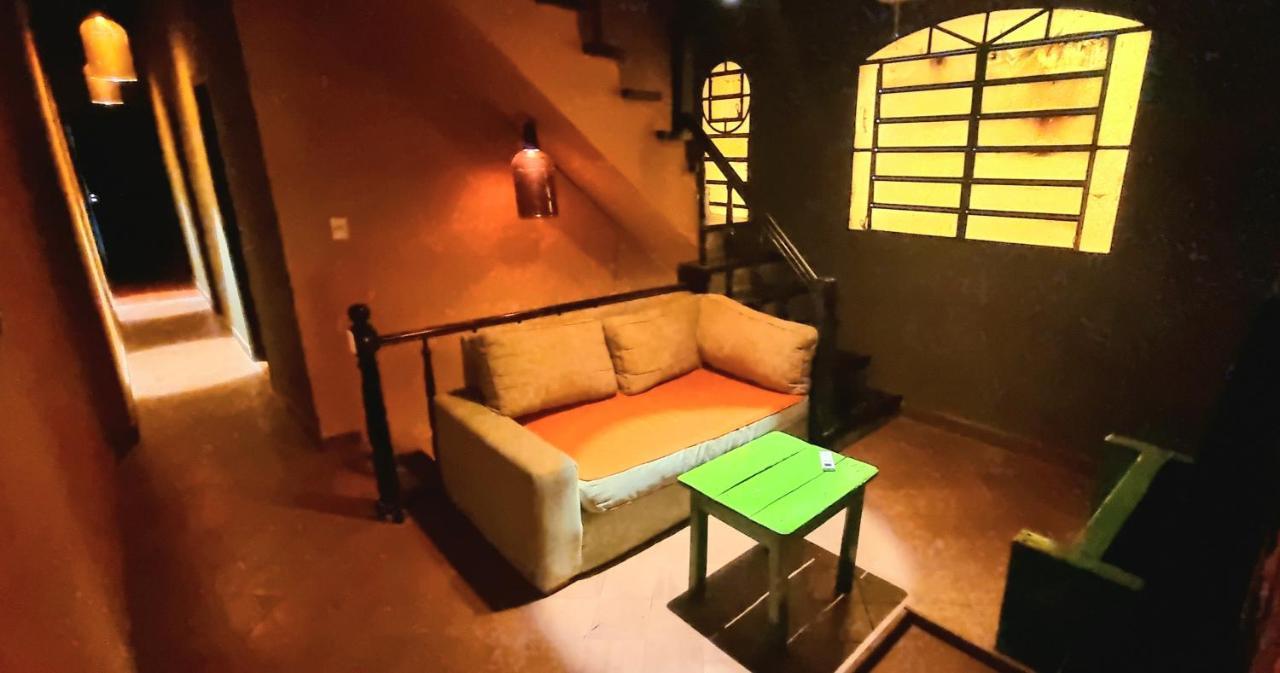 Circo Hostel อะซุนซิออง ภายนอก รูปภาพ