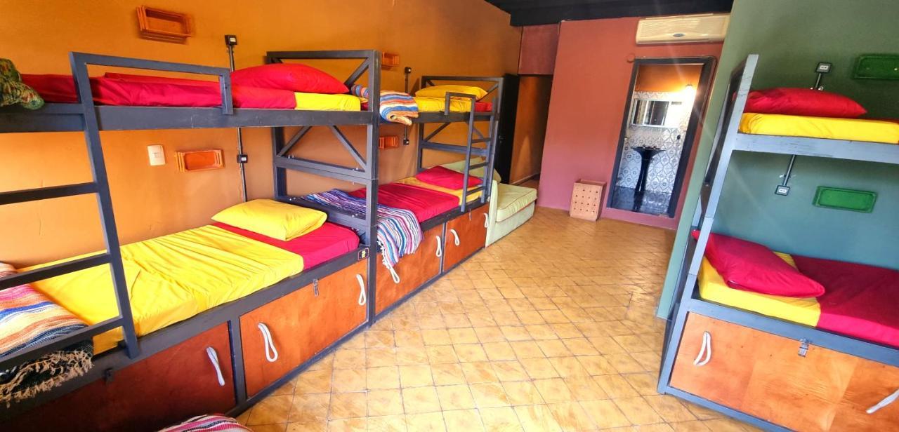 Circo Hostel อะซุนซิออง ภายนอก รูปภาพ